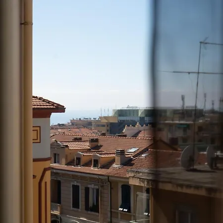 Elegant Apartment In The Center By Wonderful Italy San Remo Exterior foto
